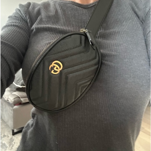 Beautiful Gucci Marmont oval belt bag - Picture 11 of 15